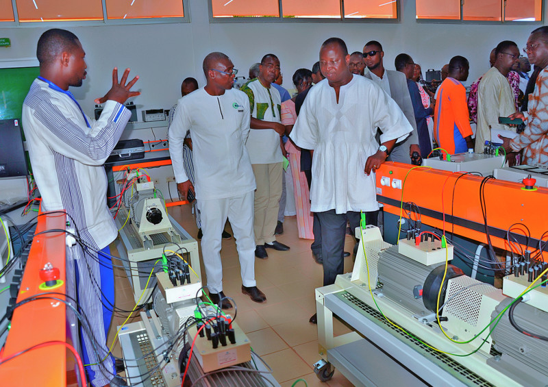 Burkina Faso: the African Development Bank supports training for design engineers at the Higher Institute of Electrical Engineering (ISGE)