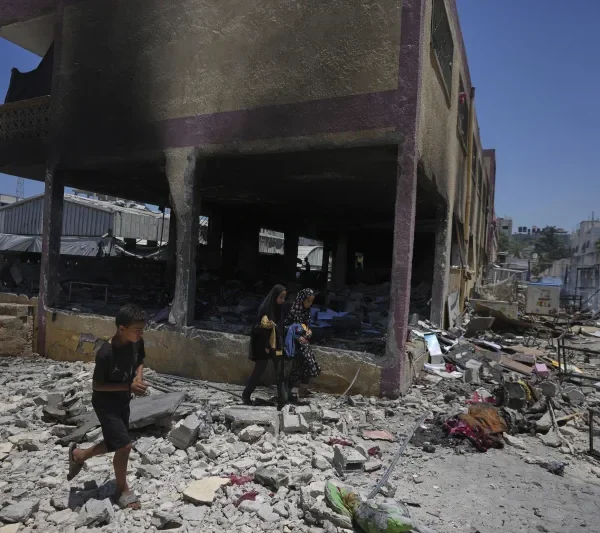 82 Palestinians killed in Gaza, including 38 people…