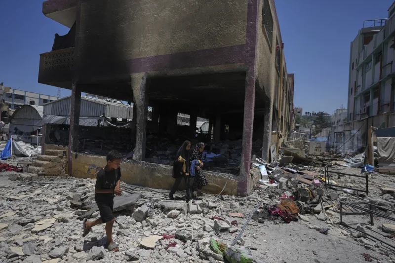 82 Palestinians killed in Gaza, including 38 people waiting for aid, hospitals and the Health Ministry say